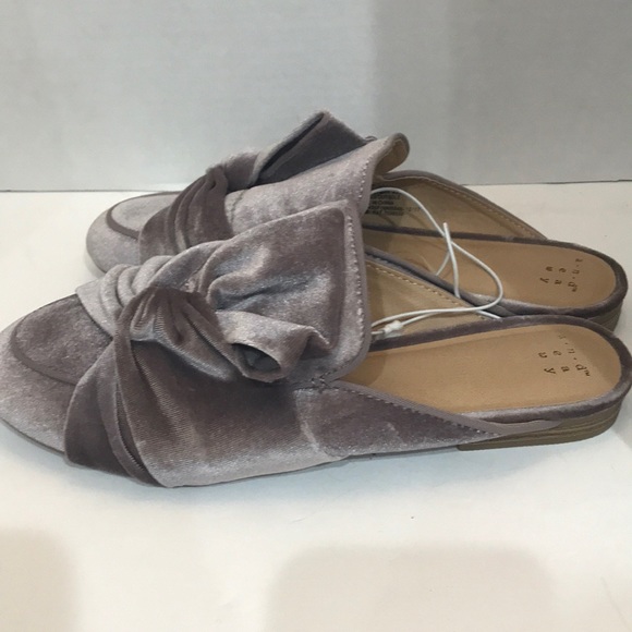 Women’s Lilac Slip-on Flat Mules Bow-Front New - Picture 3 of 8